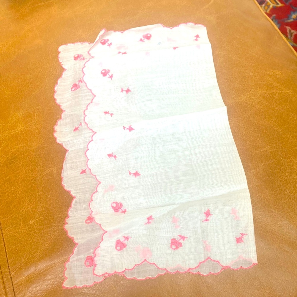 1950s white and Pink Floral Scalloped Handkerchief semi sheer voile. Perfect
